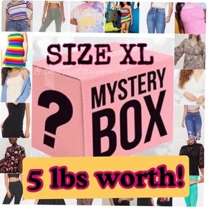 🎀🎉🎁MYSTERY BOX- SIZE XL🎁🎉🎀